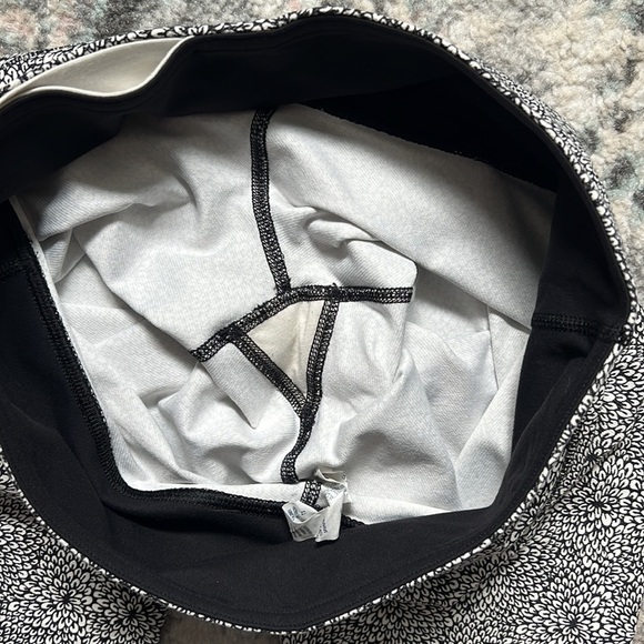 Lululemon Wunder Under Leggings - Picture 10 of 13